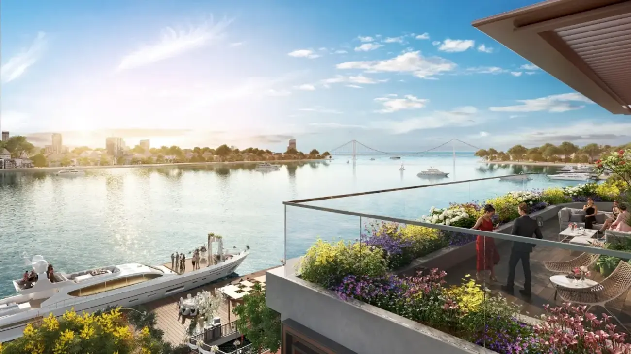 Căn hộ garden house nhìn xuống bến du thuyền, tạo nên không gian sống đẳng cấp tại Sun Symphony Residence. Ảnh: Sun Property
