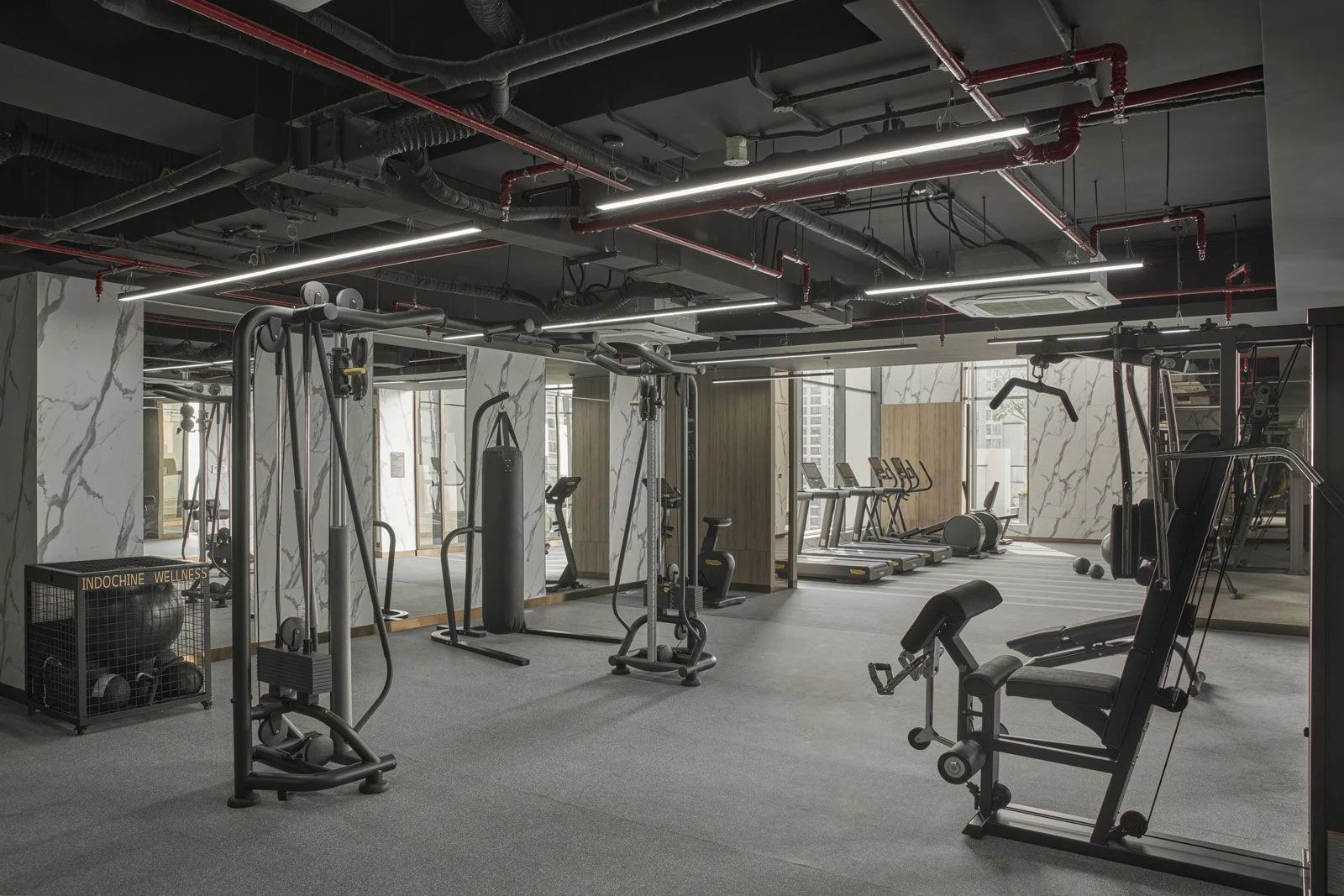 Phòng tập gym với đầy đủ trang thiết bị luyện tập cao cấp tại The Berkley Thảo Điền